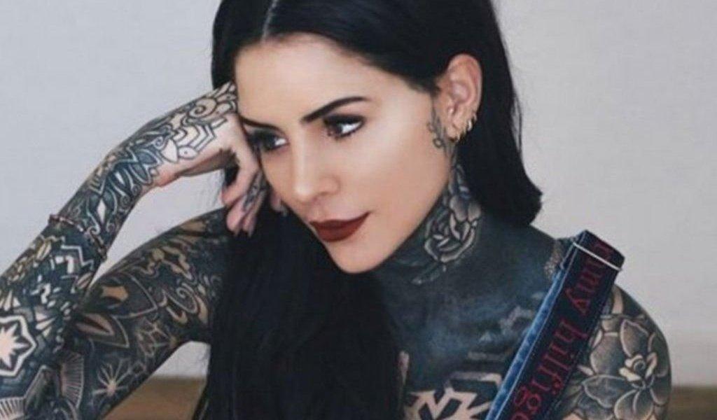 Cande Tinelli, la chica del bikini azul: una bomba explosiva en Instagram