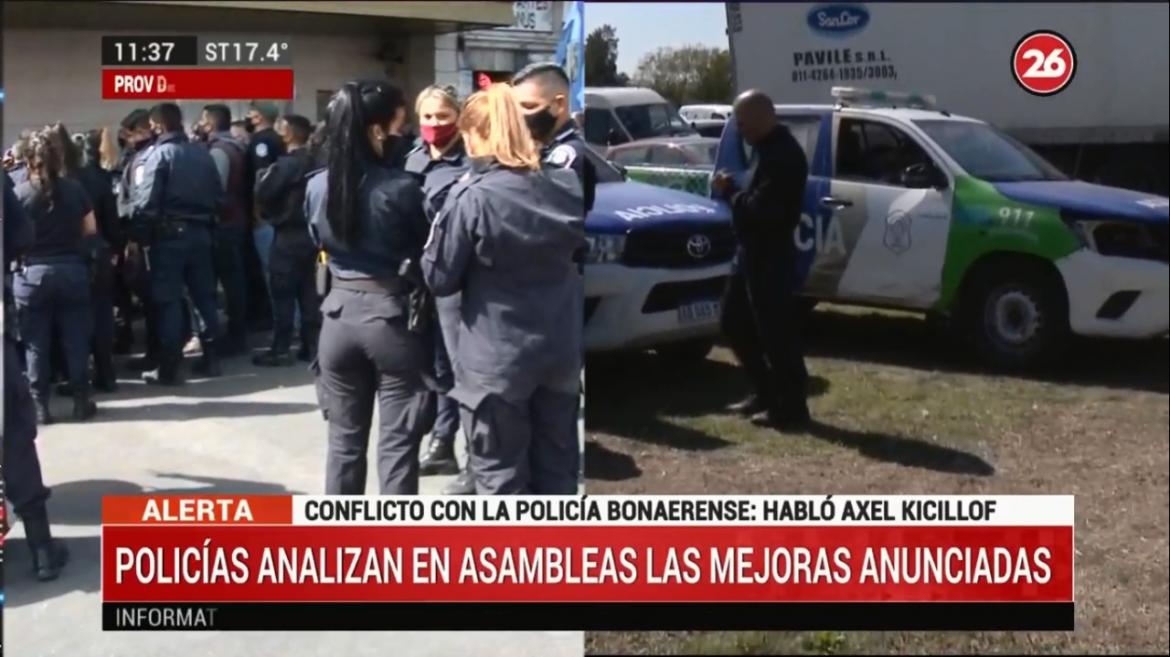 Policías analizan en asambleas las mejoras anunciadas por el gobernador Kicillof