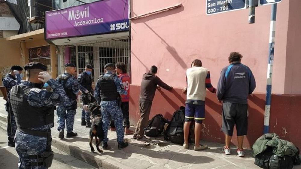 Coronavirus en Jujuy: detuvieron a 24 personas por violar la cuarentena