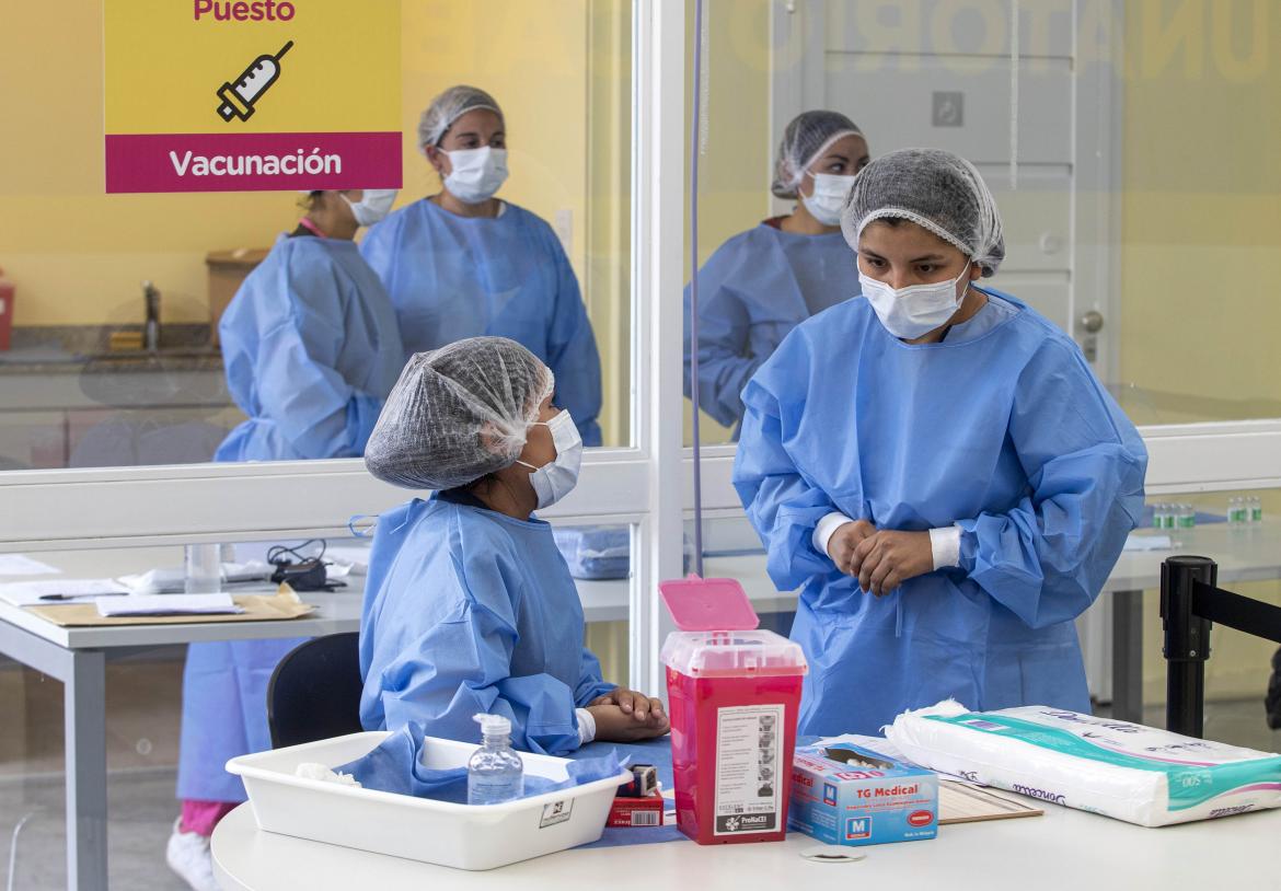 La impactante cifra de trabajadores sanitarios que la OMS estimó que murieron por coronavirus