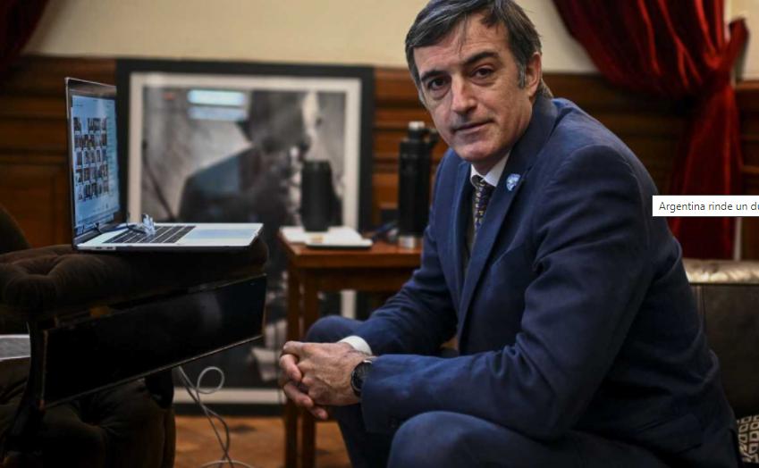 El senador Esteban Bullrich anunció que no cobrará el 40% de aumento y lo donará a la lucha contra el ELA