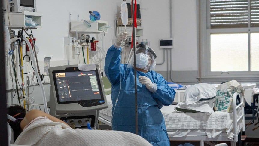 En un mes la ocupación de las camas UTI en los hospitales públicos porteños descendió más del 26%