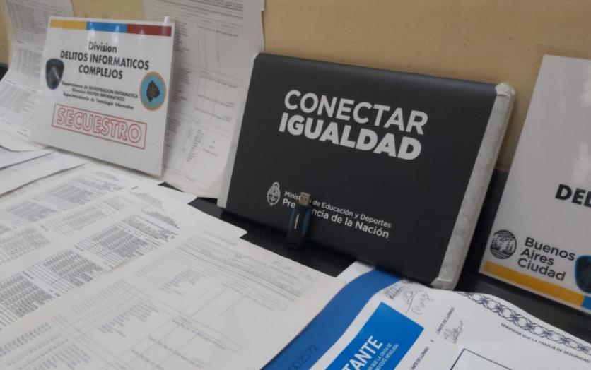 Desbarataron banda que ofrecían títulos secundarios de manera 