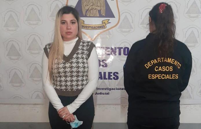 Alertas de Interpol y detención por ir a shopping: así ...