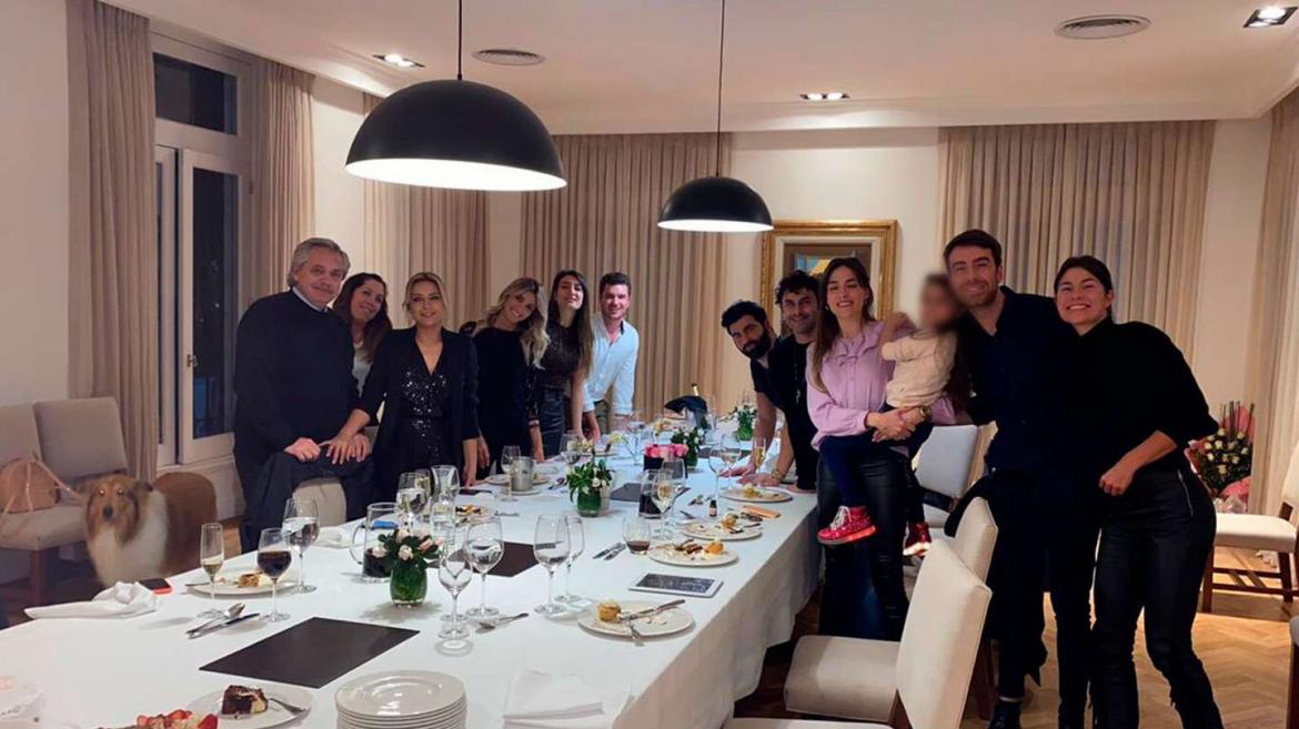 Tras el festejo en Olivos, la oposición pide 