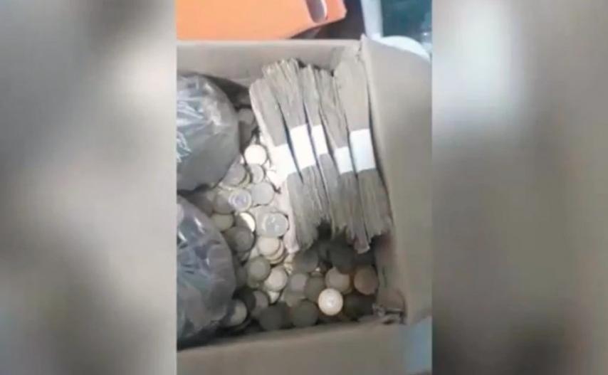 Bahía Blanca: a modo de protesta, pagó una multa con monedas y billetes de 10 pesos