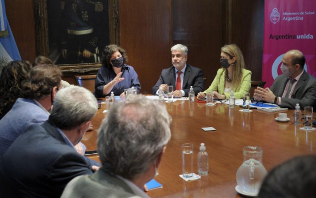 El Gobierno y los laboratorios acordaron mantener los precios de los medicamentos hasta el 7 de enero de 2022