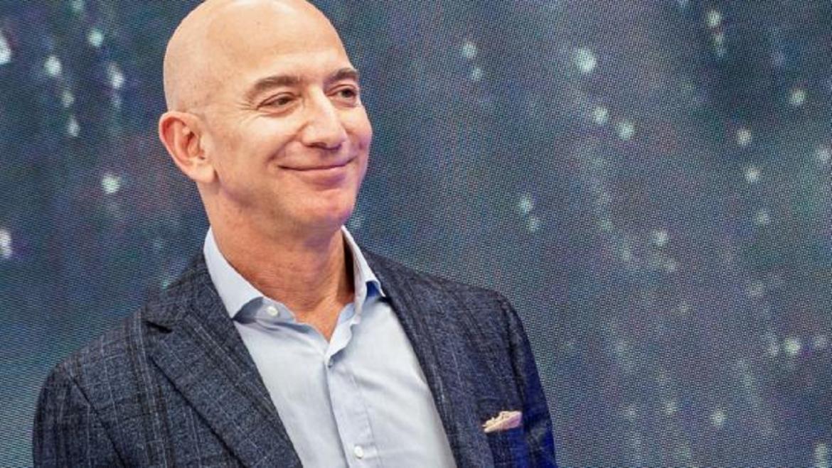 Jeff Bezos aseguró que las personas nacerán en el espacio y visitarán la Tierra en vacaciones